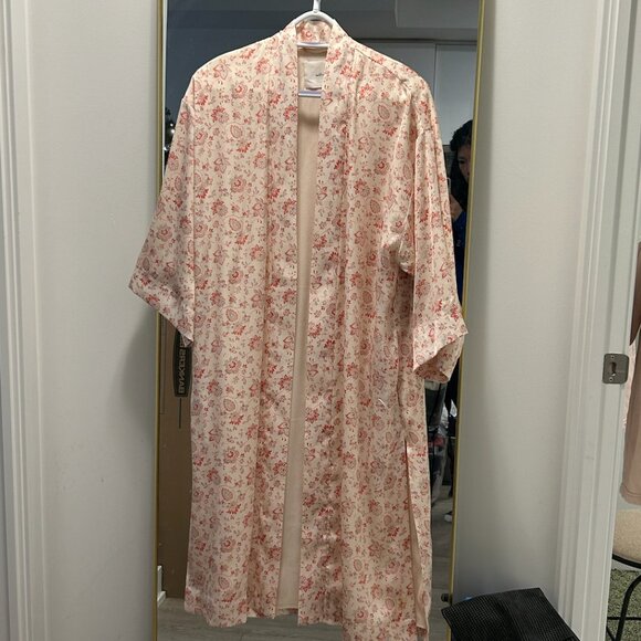 Aritzia Wilfred Monody satin set - Picture 3 of 9